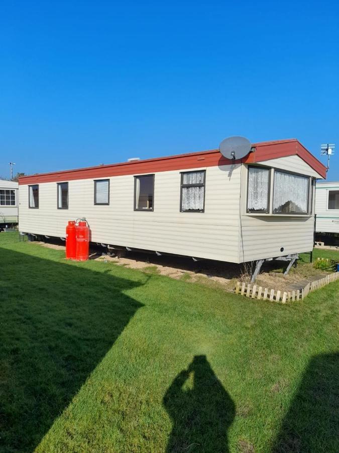 Kings Caravan - Family Groups Only - Very Quiet Park Skegness Exterior foto