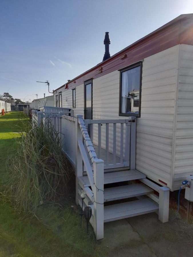 Kings Caravan - Family Groups Only - Very Quiet Park Skegness Exterior foto