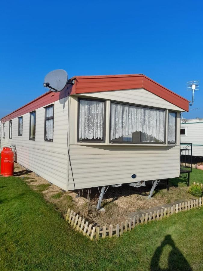 Kings Caravan - Family Groups Only - Very Quiet Park Skegness Exterior foto